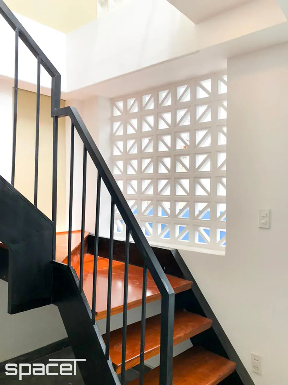 Cầu thang - Nhà phố đường Nguyễn Đình Chiểu Quận 3 - Phong cách Modern | Space T