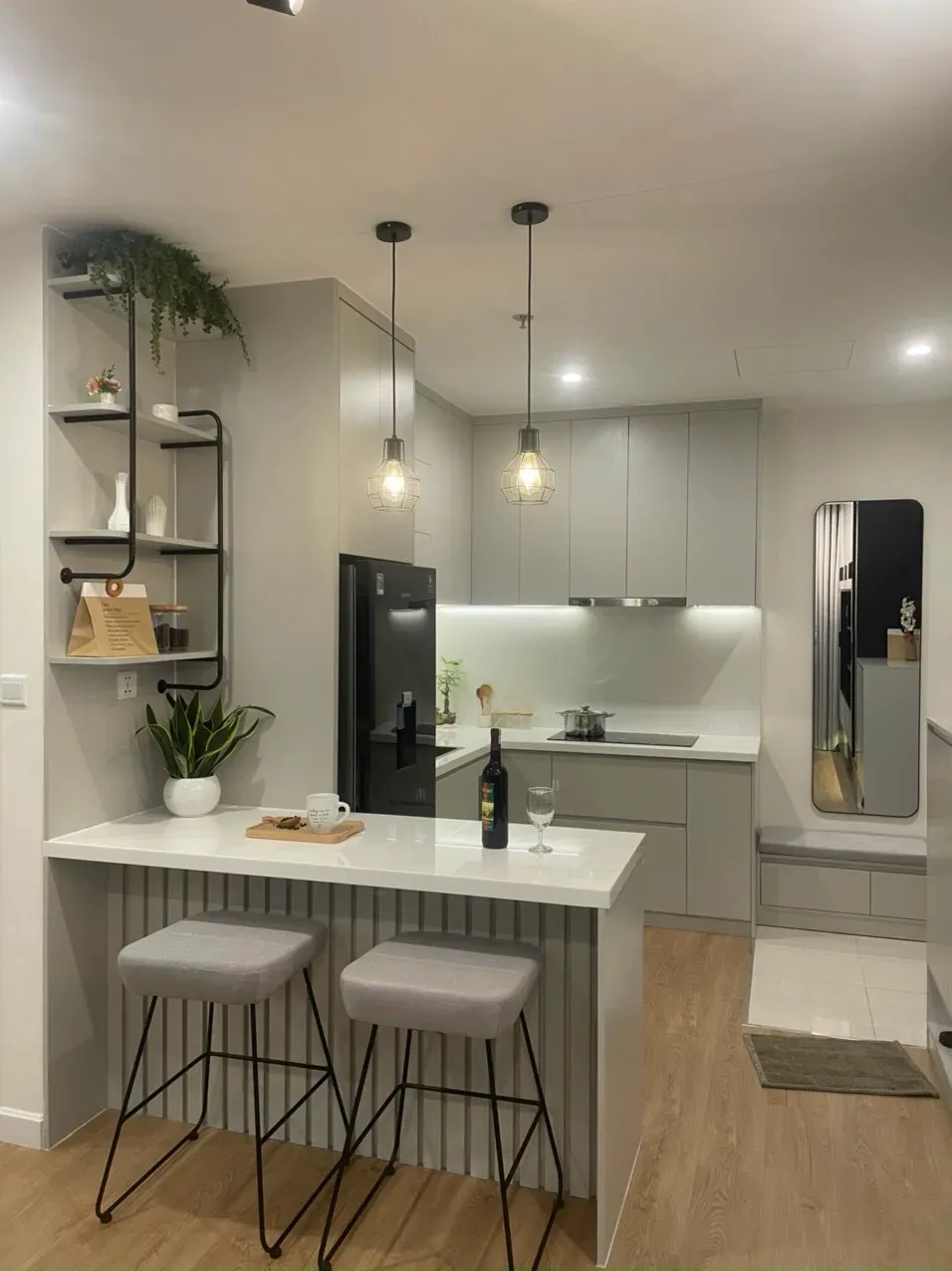 Phòng bếp, Lối vào - Căn hộ Vinhomes Grand Park Quận 9 - Phong cách Modern | Space T