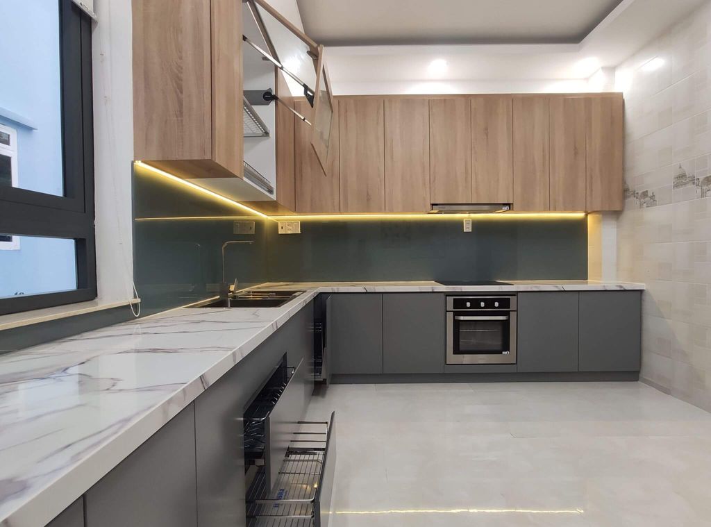 Phòng bếp - Nhà phố 1 trệt 1 lầu - Phong cách Modern + Color Block  | Space T