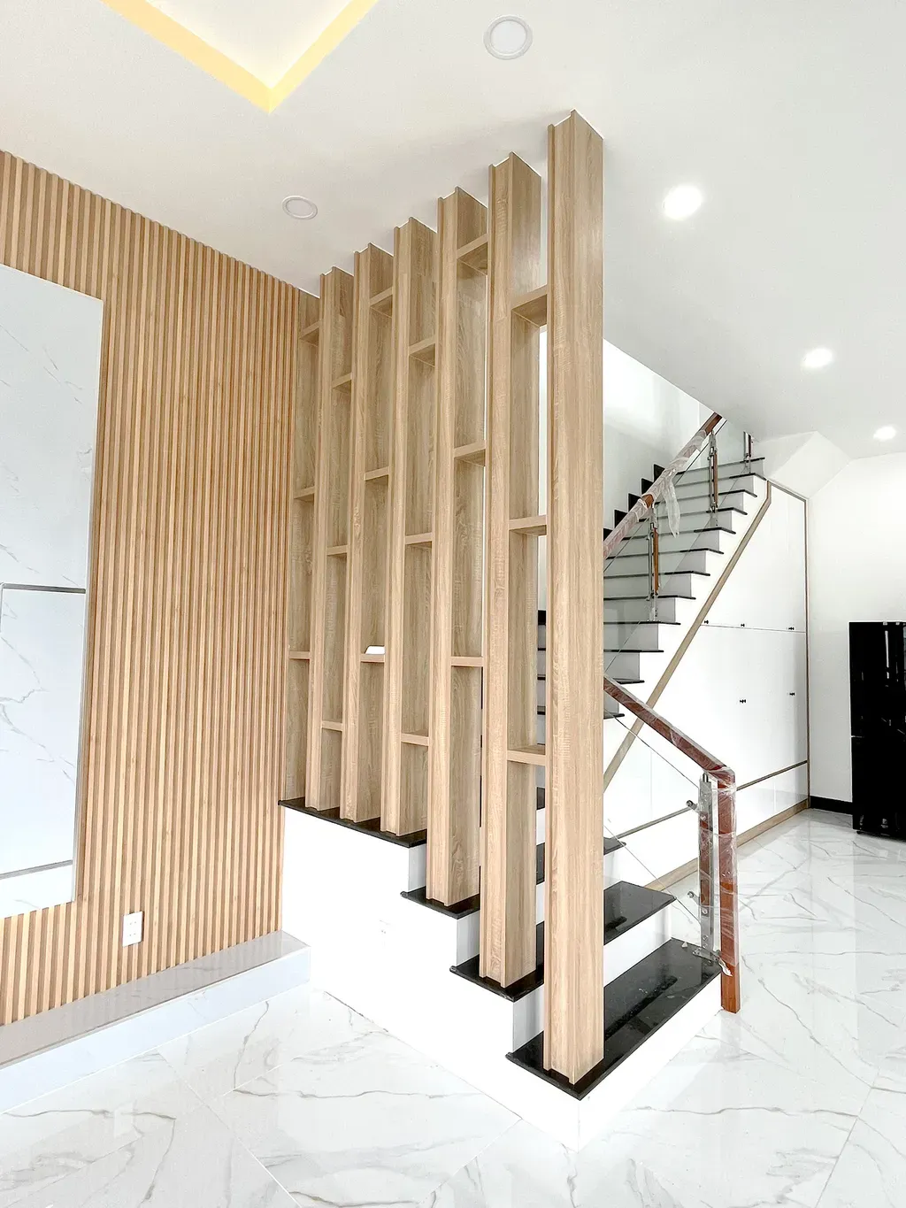 Cầu thang - Nhà phố Đồng Nai - Phong cách Scandinavian + Modern | Space T