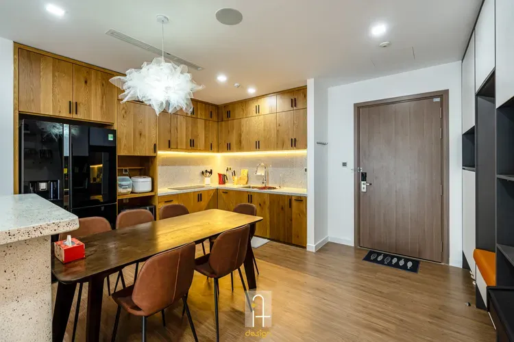 Phòng bếp, Phòng ăn - Căn hộ Vinhomes Central Park - Phong cách Modern  | Space T