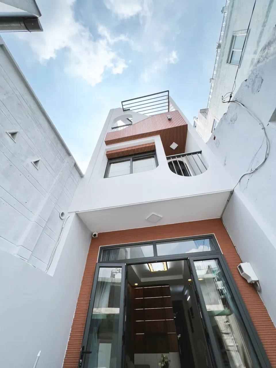 Ngoại cảnh - Nhà phố Phú Nhuận 400m2 - Phong cách Modern  | Space T