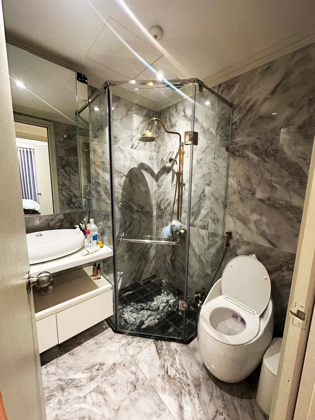Phòng tắm - Căn hộ RiverGate Quận 4 - Phong cách Neo Classic  | Space T