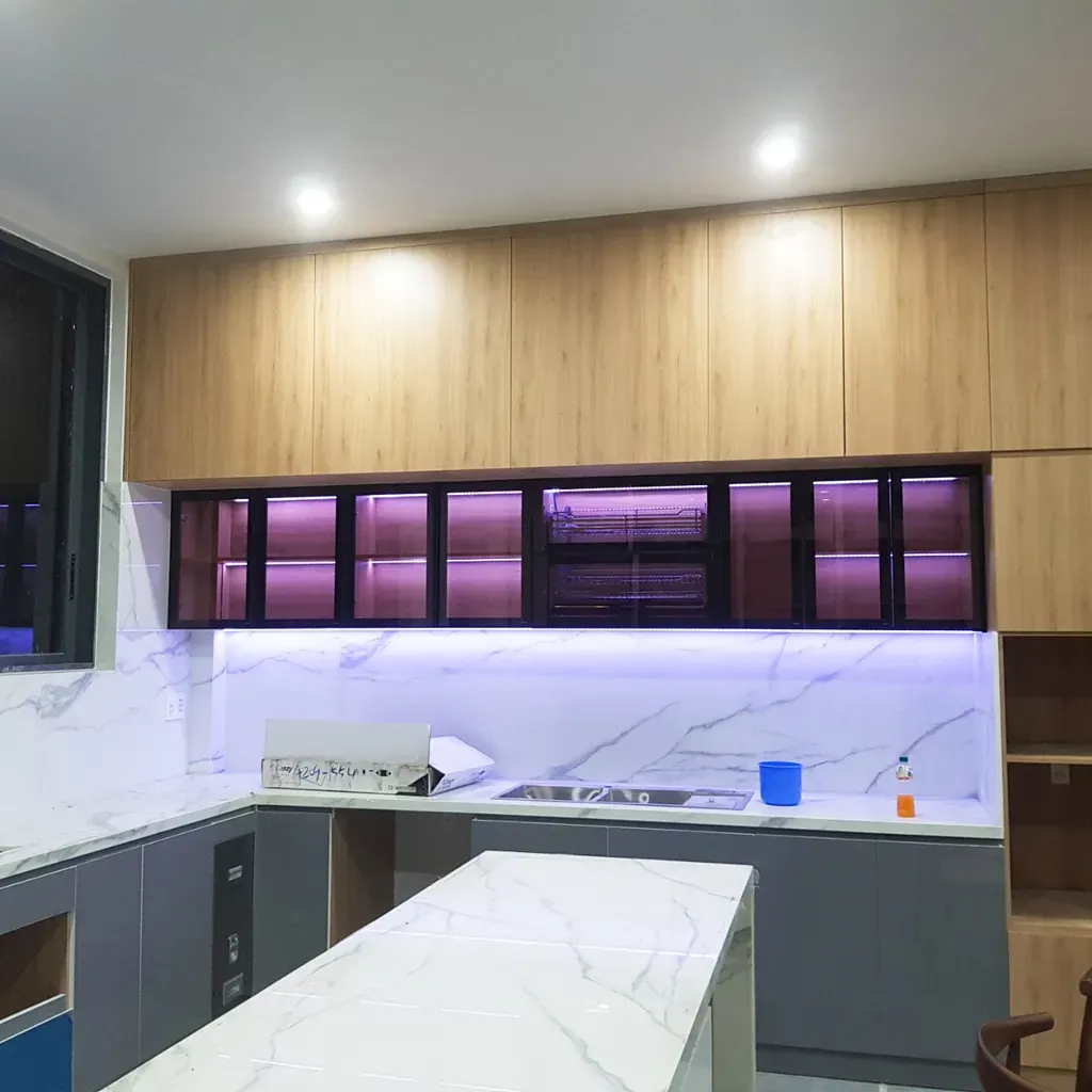 Phòng bếp - Nội thất nhà phố Đức Trọng, Đà Lạt - Phong cách Modern  | Space T
