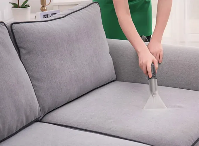 Hướng dẫn tự giặt ghế sofa tại nhà nhanh gọn siêu sạch