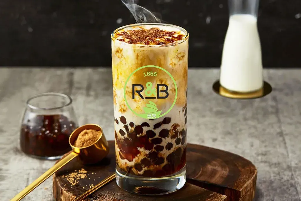 Review menu đồ uống tại trà sữa R&B Tea và không gian nội thất