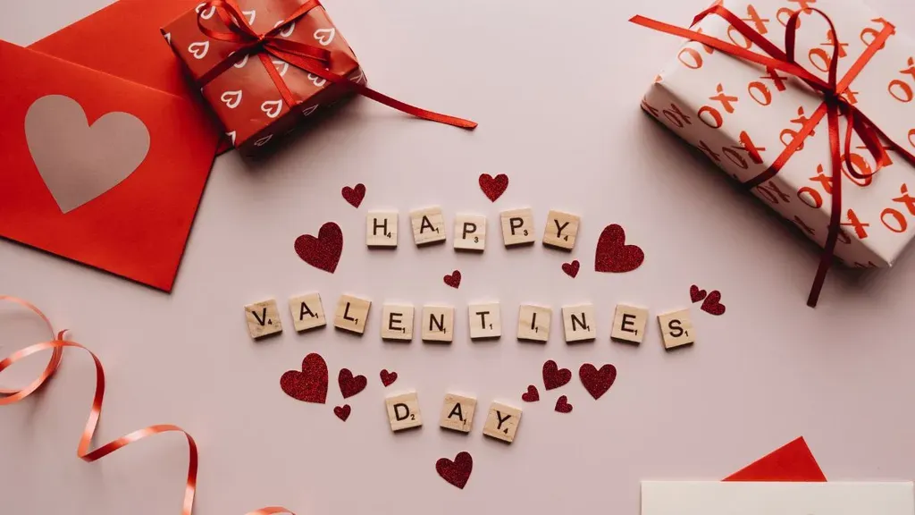 Gợi ý 29 quà tặng Valentine cho nam ý nghĩa và hợp gu chàng