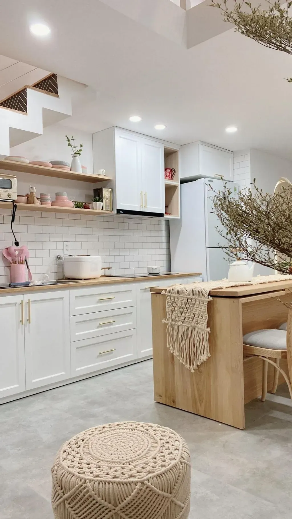 Phòng bếp, Phòng tắm - Tự tay cải tạo nhà phố cũ nát với phong cách Bắc Âu kết hợp Bohemian  | Space T