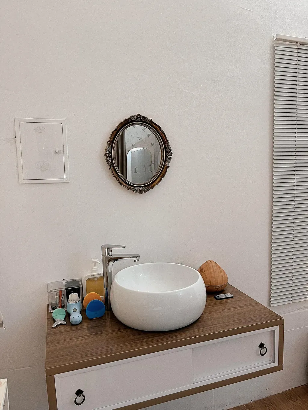 Phòng ngủ, Phòng tắm - Cải tạo phòng ngủ 30m2 kiểu cổ điển dành cho 4 người | Space T