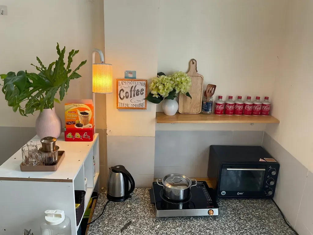 Phòng bếp - Tổ ấm chỉ 27m2 nhưng vẫn tươm tất, đủ công năng  | Space T