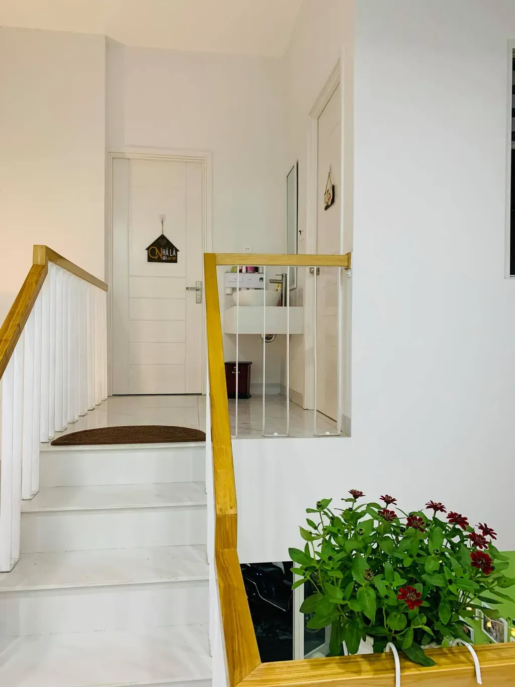 Lối vào - Ngôi nhà nhỏ xinh cùng mình vượt mùa cách ly | Space T