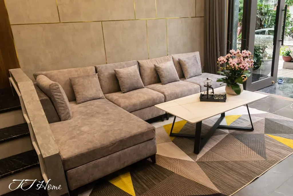 Phòng khách - Nhà phố diện tích nhỏ được mở rộng không gian với phong cách Modern  | Space T