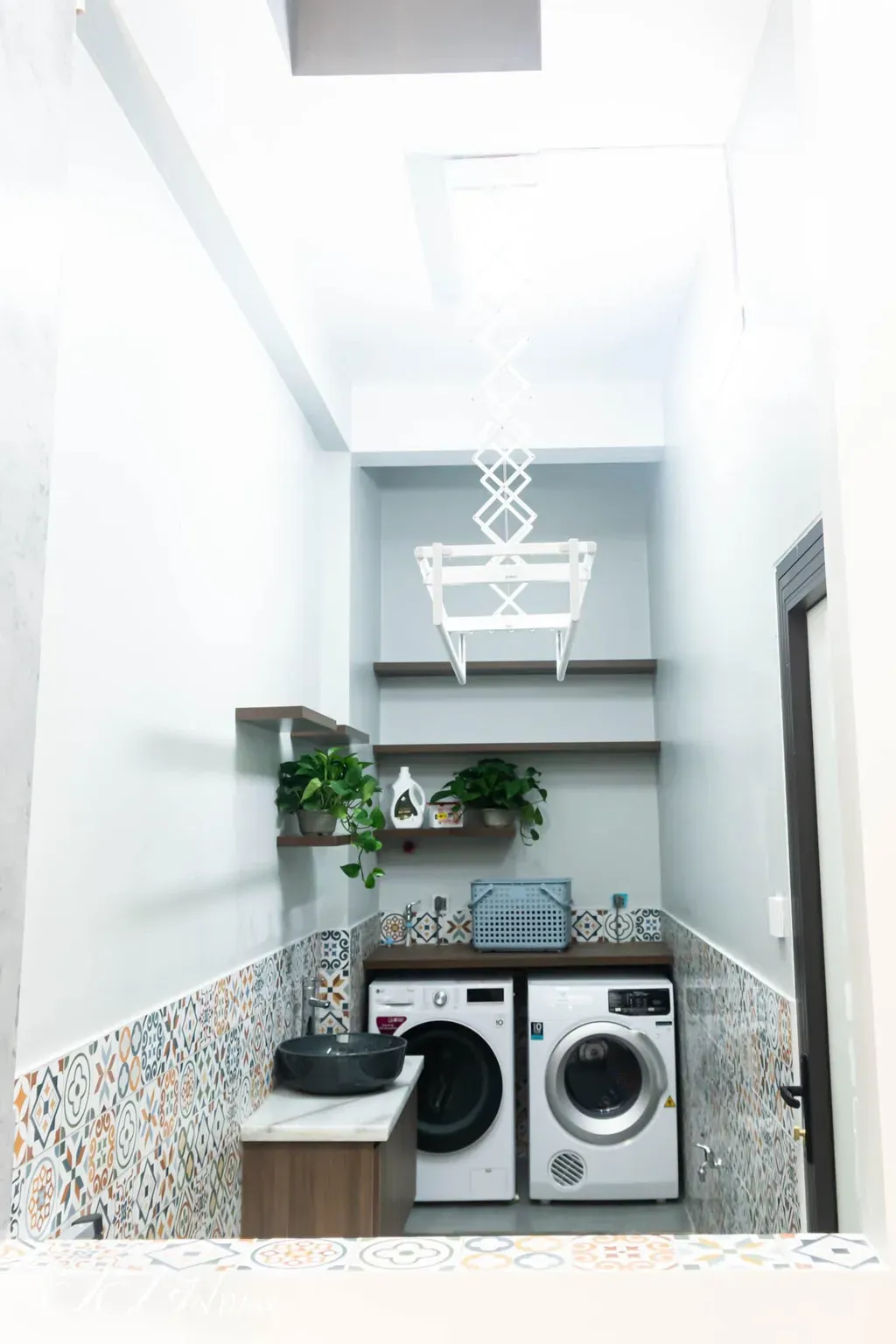 Phòng giặt - Nhà phố diện tích nhỏ được mở rộng không gian với phong cách Modern  | Space T