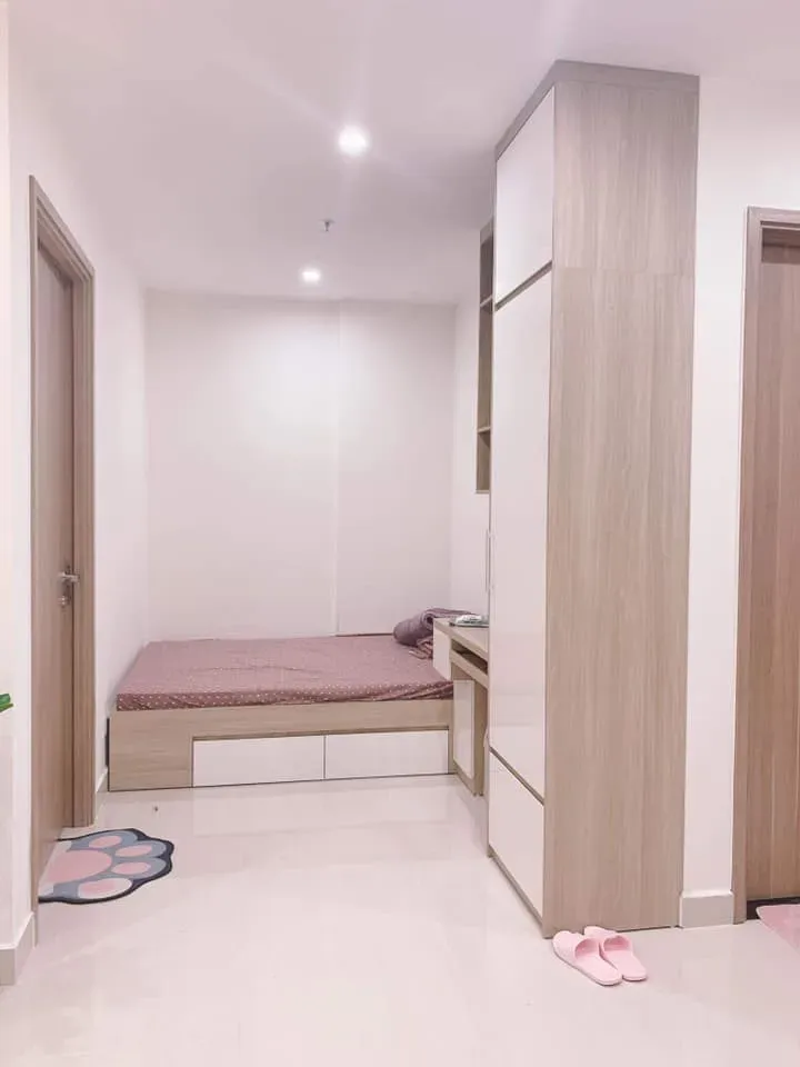 Phòng ngủ - Tổ ấm “màu hồng” 43m2 của vợ chồng trẻ với thiết kế hiện đại, tiện nghi | Space T
