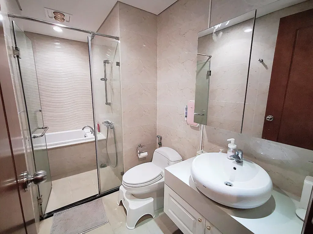 Phòng tắm - Cải tạo căn hộ sang trọng cao cấp trang trí nội thất chỉ 300 triệu | Space T