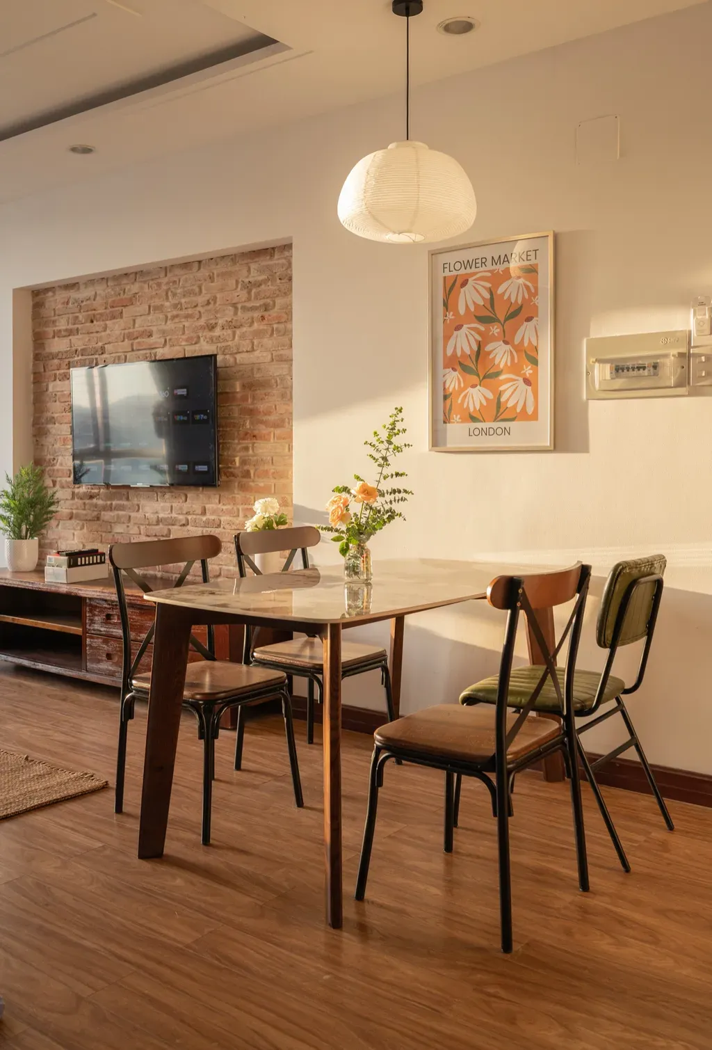 Phòng bếp, Phòng ăn - “Thổi hồn” cho căn hộ 95m2 thuê du lịch tại Quy Nhơn | Space T