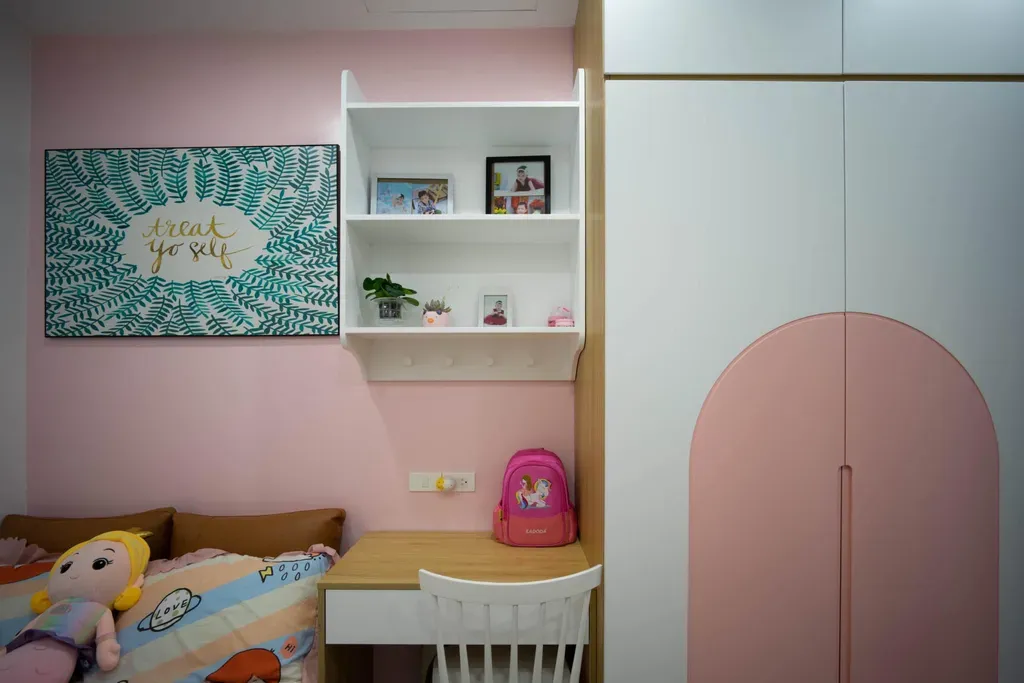 Phòng ngủ, Phòng cho bé - Lãng mạn và tinh tế từ sự kết hợp phong cách nội thất “3 trong 1” | Space T
