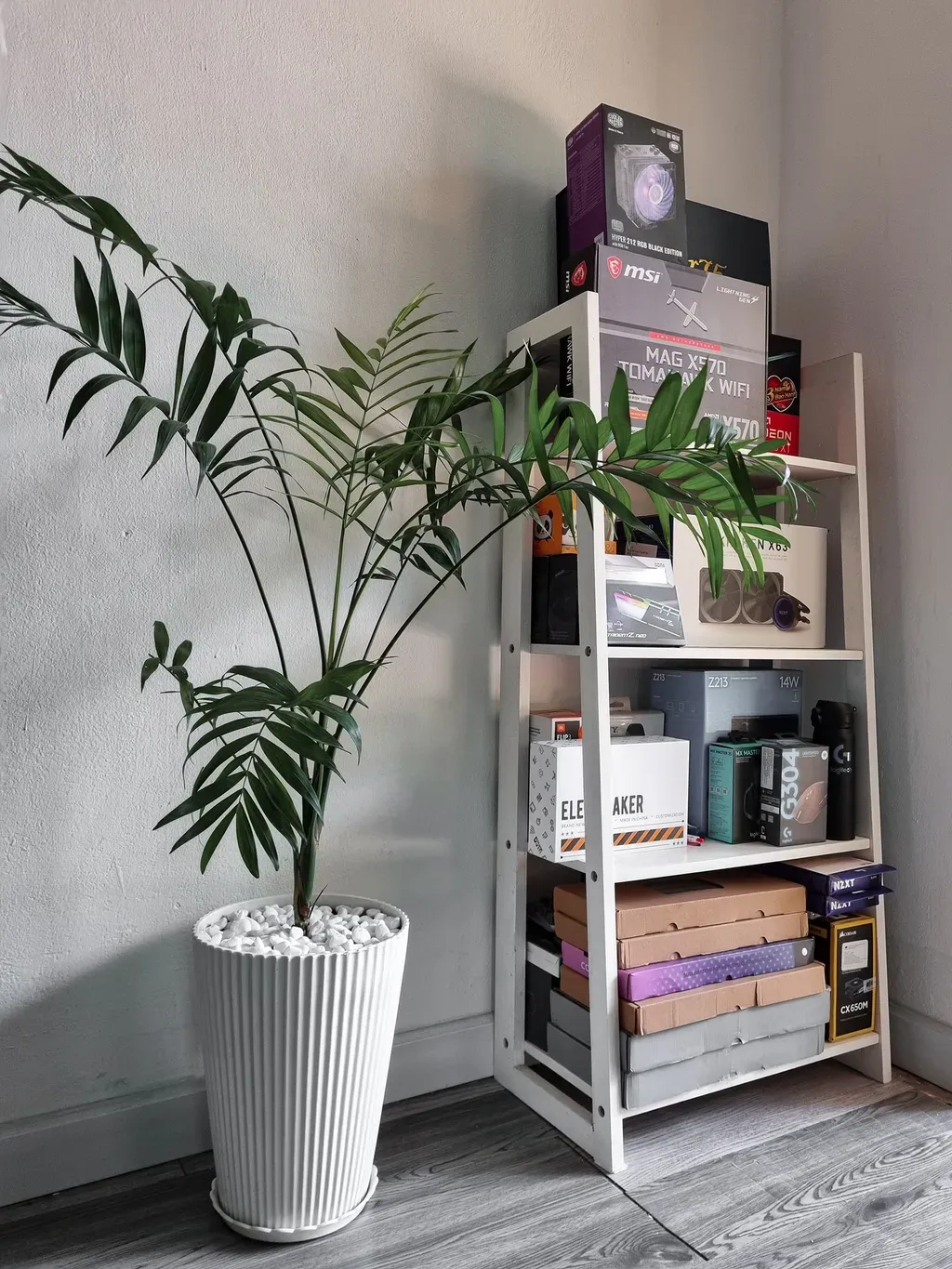 Phòng làm việc - Công cuộc hóa phép cho căn phòng 15m2 | Space T