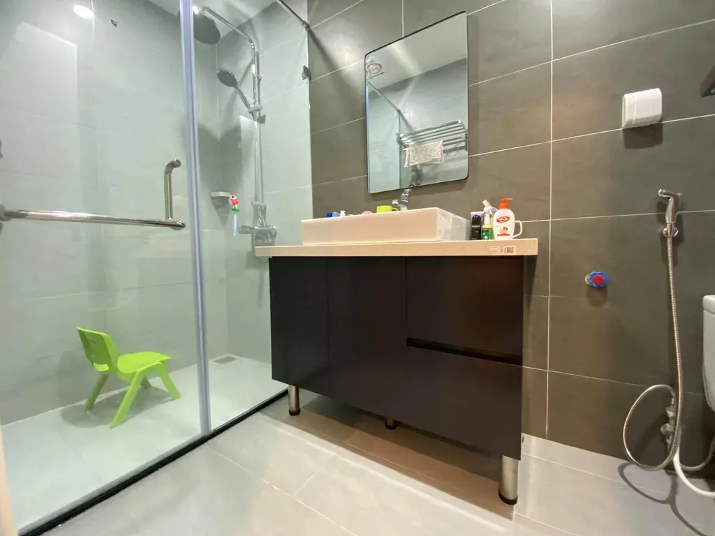 Phòng tắm - Chưa đến 300 triệu hoàn thiện nội thất cho căn hộ 3 PN 88m2 | Space T
