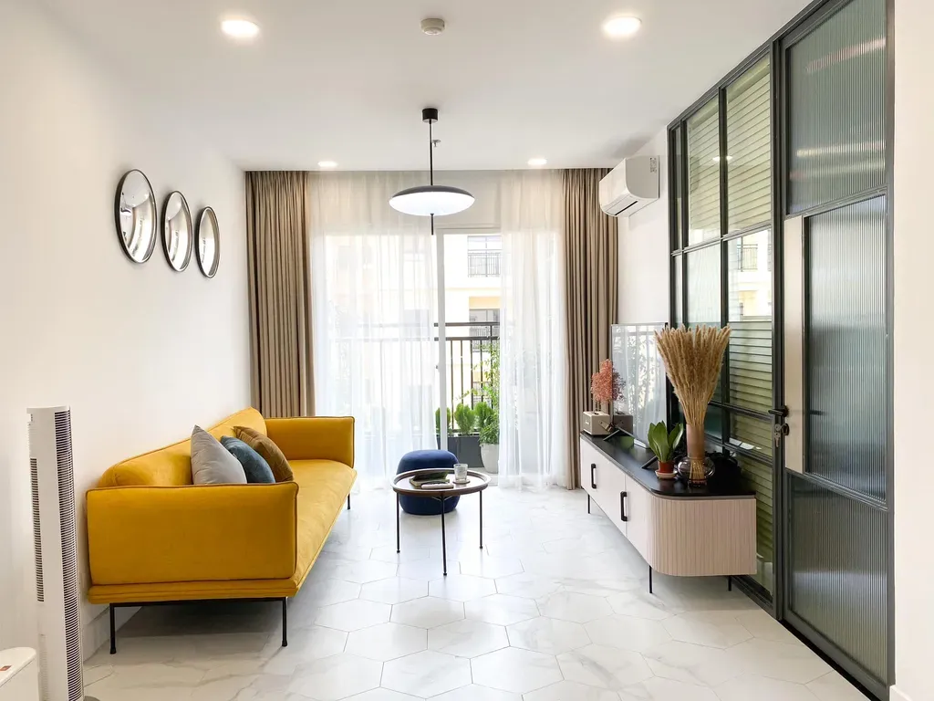 Phòng khách - Căn hộ với ý tưởng thiết kế nội thất để giúp nhà sáng và rộng hơn | Space T