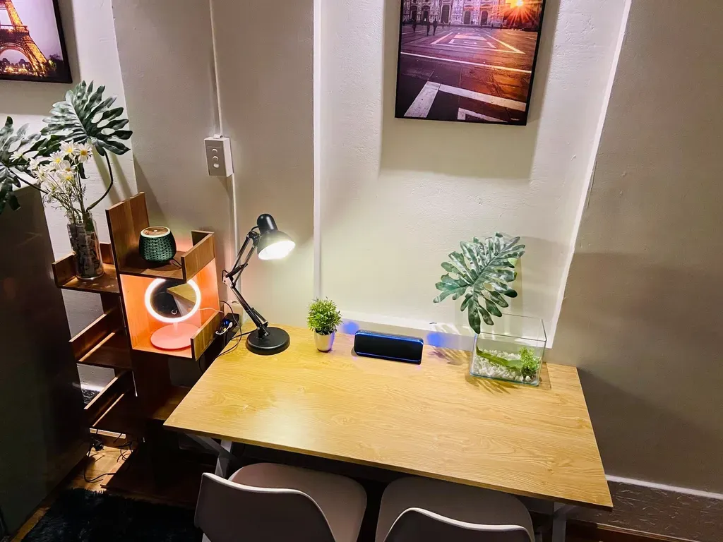 Phòng làm việc - Chỉ 70 triệu cải tạo sân thượng cũ thành phòng ngủ cực chill | Space T