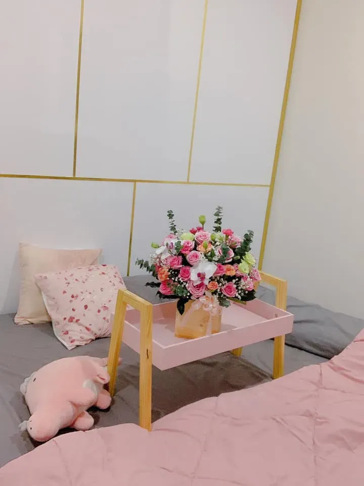 Phòng ngủ - Căn hộ màu hồng của nữ chủ nhân đổi nhà 3 lần để thỏa đam mê trang trí nhà cửa | Space T
