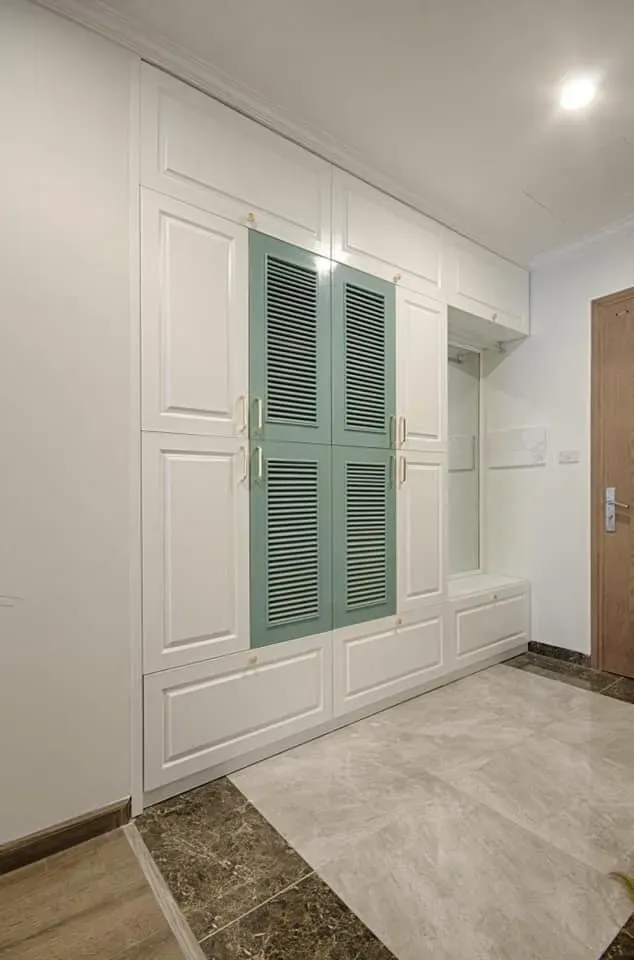 Lối vào - Căn hộ Tân cổ điển dù kết hợp nhiều màu sắc vẫn hài hòa bắt mắt | Space T