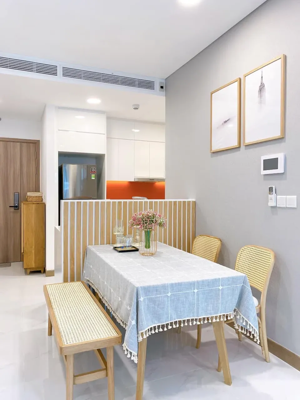Phòng bếp, Phòng ăn - Trang trí căn hộ 51m2 như homestay cạnh biển chỉ 65 triệu đồng | Space T