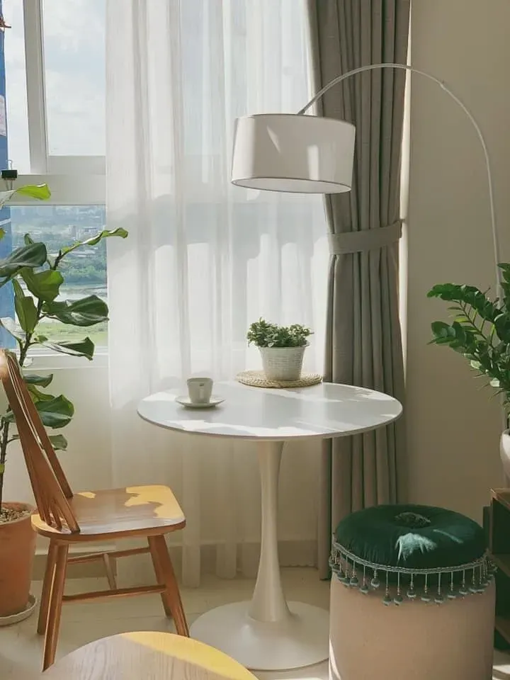 Lô gia, Góc thư giãn - Căn hộ của cô gái độc thân - thành quả 8 năm xa quê hương | Space T