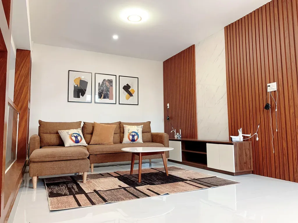 Phòng khách - Nhà ở quê kết hợp hiện đại - cổ điển của chàng trai xứ Huế | Space T
