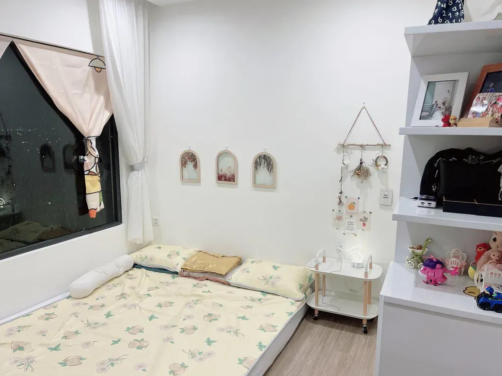 Phòng ngủ - Một chút decor xinh xắn trong căn hộ 78m2 của mình | Space T