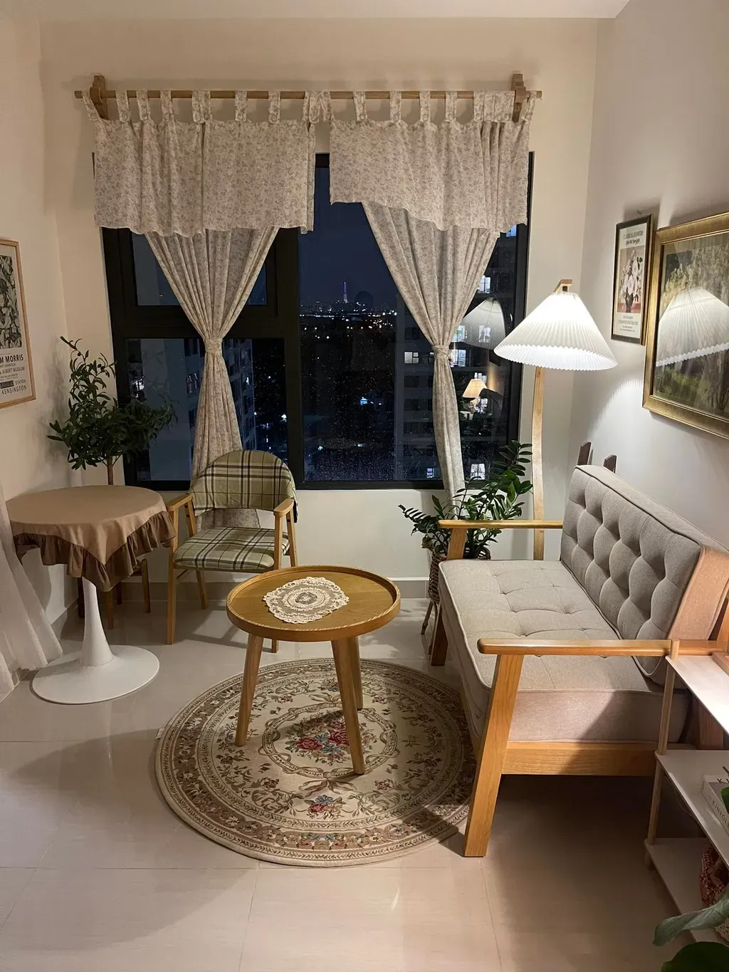 Phòng khách - Một chút decor xinh xắn trong căn hộ 78m2 của mình | Space T