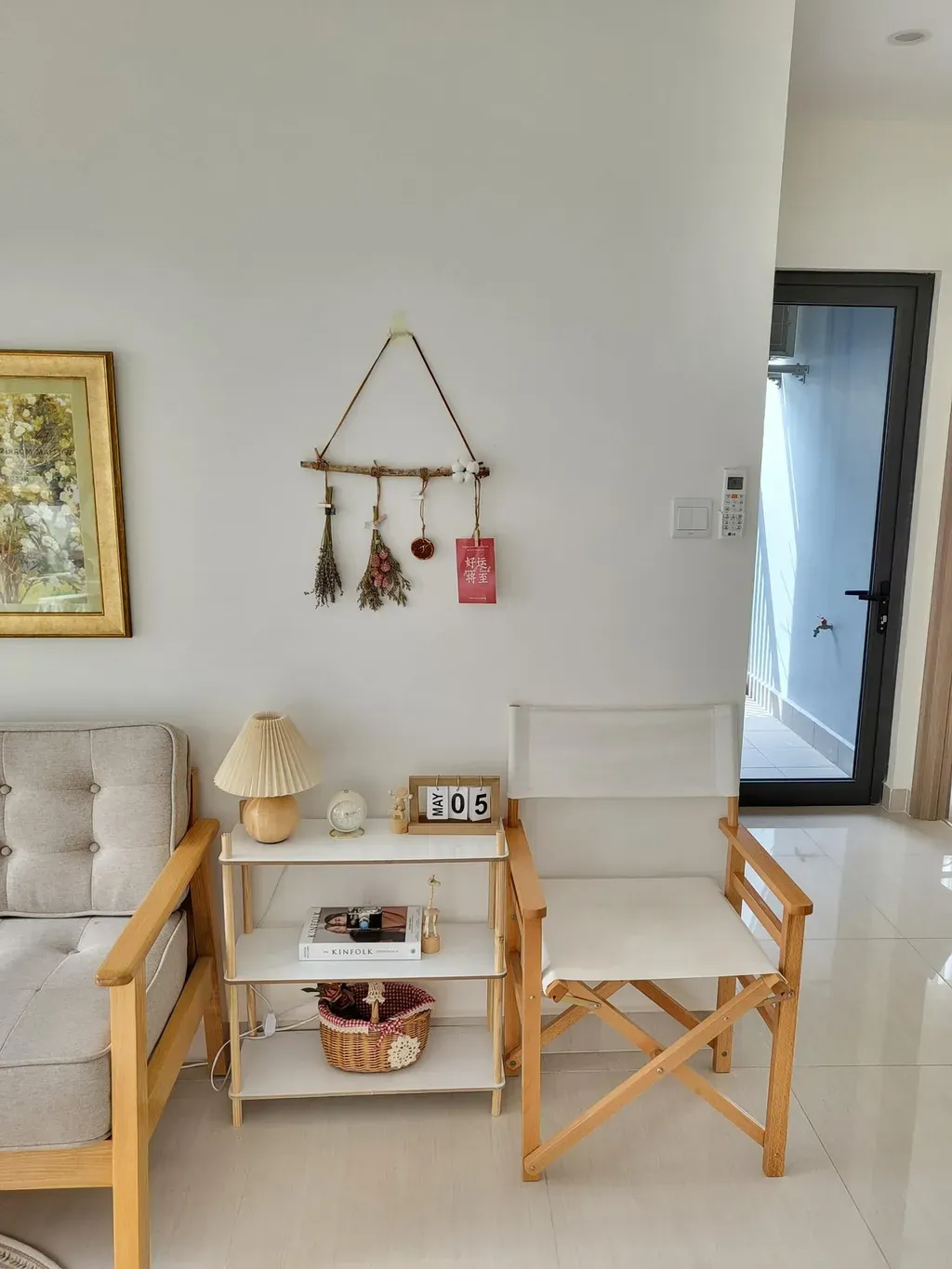 Phòng khách - Một chút decor xinh xắn trong căn hộ 78m2 của mình | Space T