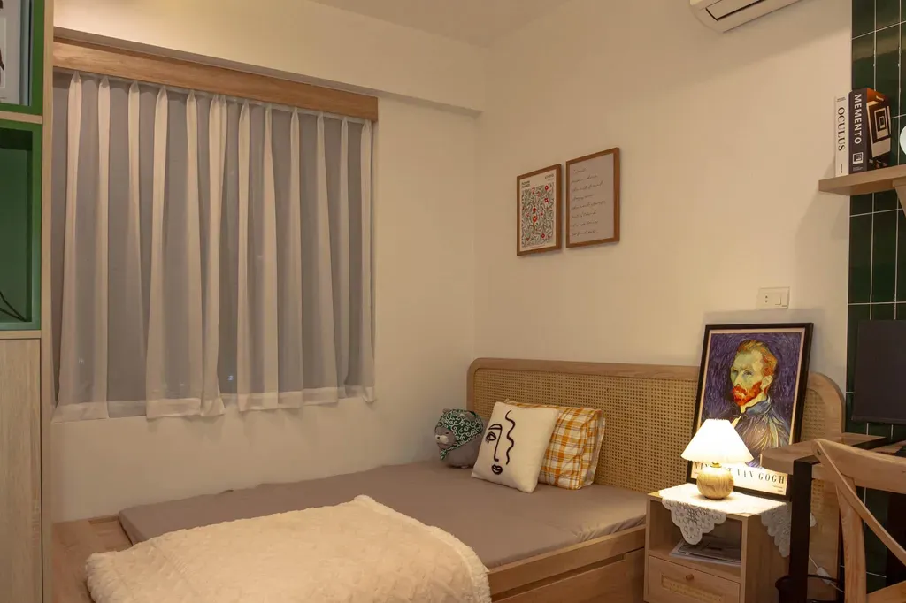 Phòng ngủ - Câu chuyện tổ ấm đầu tiên màu cam cháy và xanh rêu | Space T
