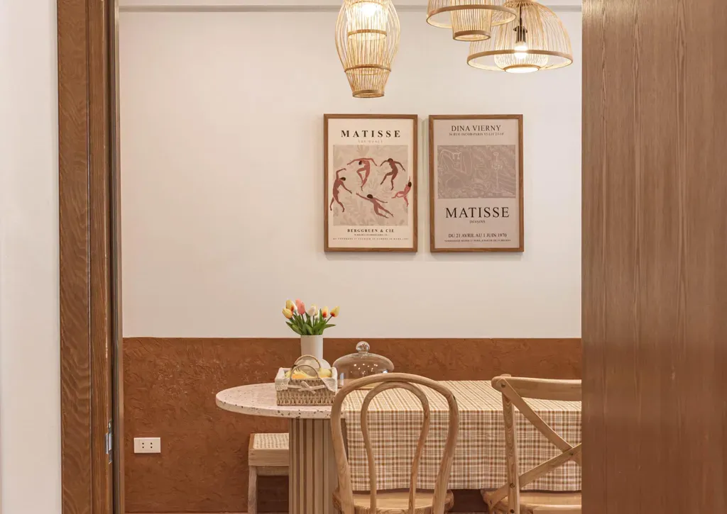 Phòng ăn - Câu chuyện tổ ấm đầu tiên màu cam cháy và xanh rêu | Space T