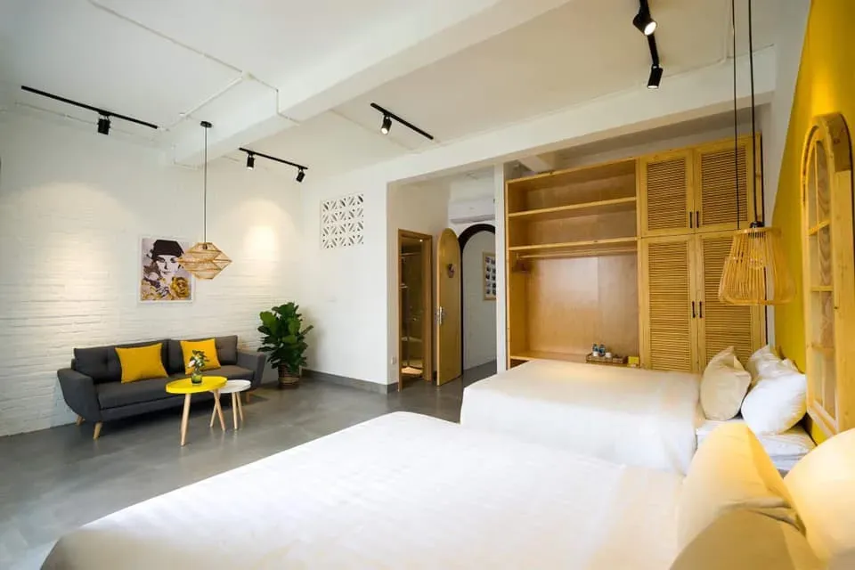 Phòng ngủ - Homestay vợ chồng mình làm khi “bỏ thủ đô về biển” | Space T