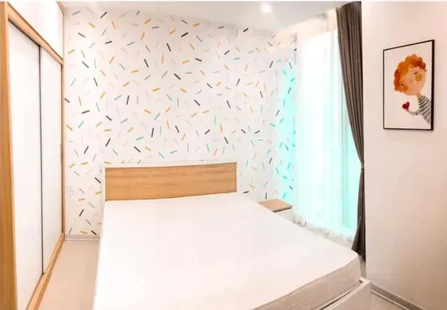 Phòng ngủ - Căn hộ 99m2 bố trí nội thất hợp lý với sắc cam - trắng trang nhã hiện đại | Space T