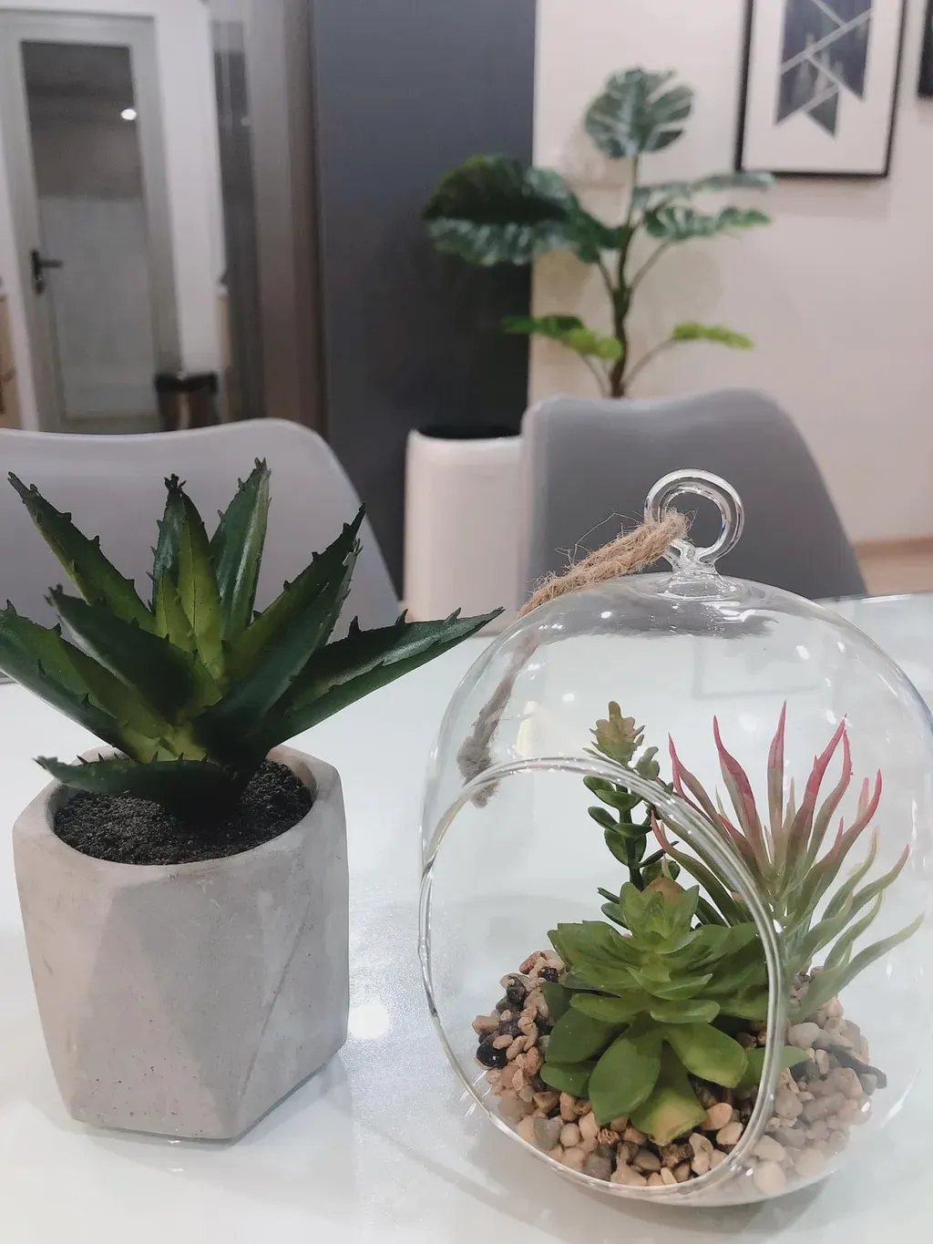 Phòng ăn - Căn hộ tông xám với phong cách đơn giản, kết hợp chất liệu gỗ ấm áp | Space T