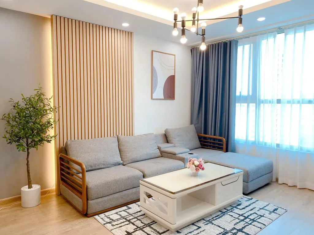 Phòng khách - Căn hộ tông xám với phong cách đơn giản, kết hợp chất liệu gỗ ấm áp | Space T