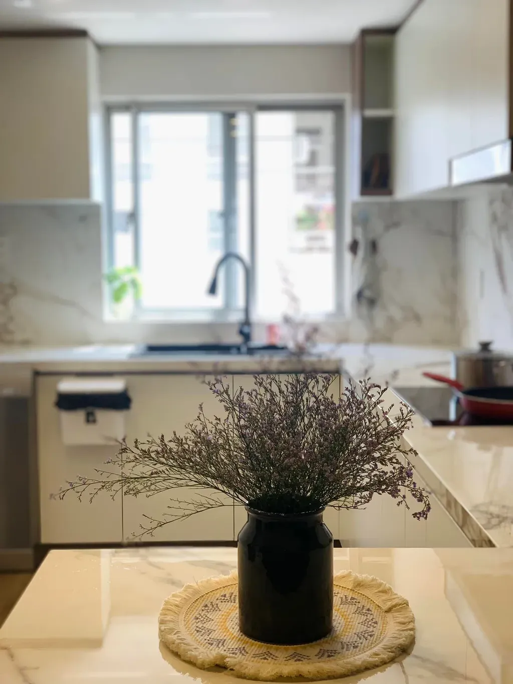 Phòng bếp - Thay áo mới với vẻ bình yên và nhẹ nhàng cho căn hộ thông tầng  | Space T