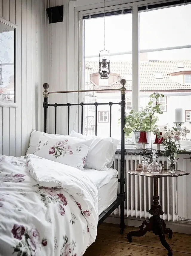 Phòng ngủ - Trầm trồ căn hộ 73m2 ở Nga đẹp như cổ tích  | Space T