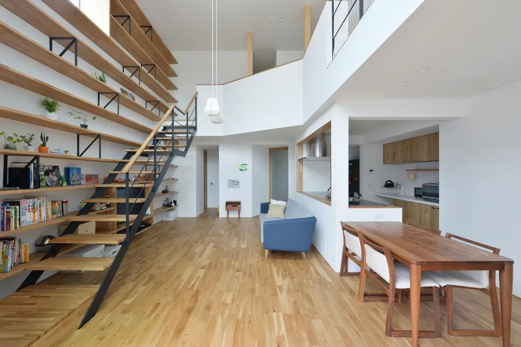 Phòng khách - Nhà gác lửng bằng thép mạ bạc thiết kế có hẳn "thư viện" tại gia | Space T