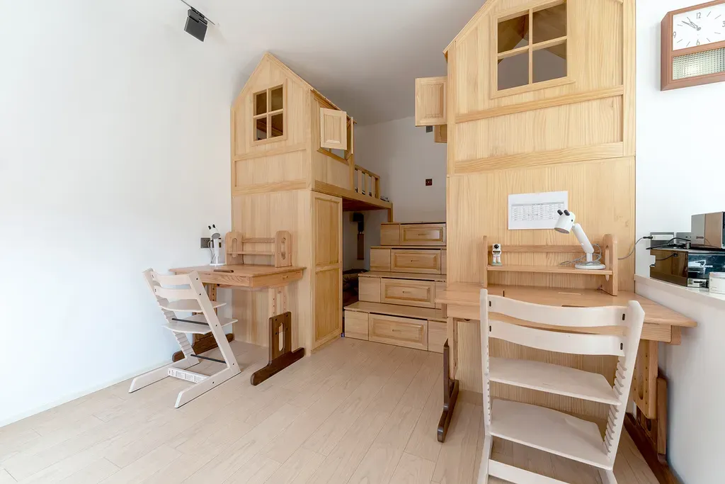 Phòng ngủ - Bất ngờ tổ ấm 46m2 của gia đình 4 người gọn gàng và tươm tất | Space T