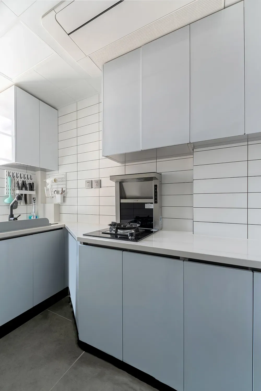 Phòng bếp - Bất ngờ tổ ấm 46m2 của gia đình 4 người gọn gàng và tươm tất | Space T