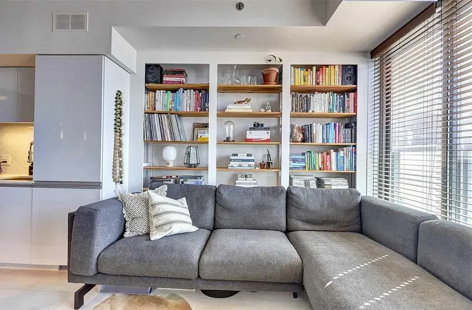 Phòng khách - Ý tưởng kết hợp phong cách Industrial và Scandinavian cho căn hộ 45m2  | Space T
