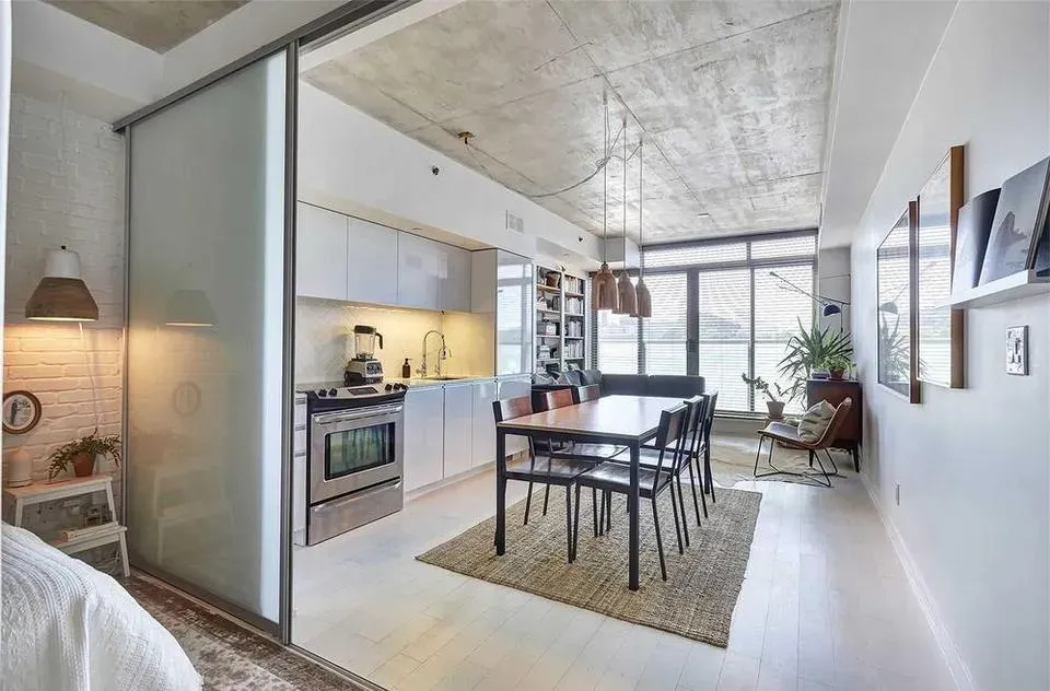 Phòng bếp, Phòng ăn - Ý tưởng kết hợp phong cách Industrial và Scandinavian cho căn hộ 45m2  | Space T