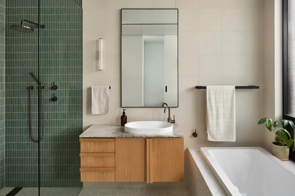 Phòng tắm - Căn nhà bằng kính với thiết kế kiểu Minimalist - Nordic kết nối thiên nhiên | Space T