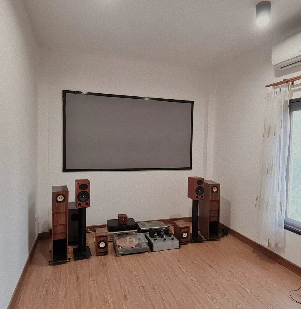 Phòng khách, Phòng giải trí - Ngôi nhà cấp 4 nhỏ nhắn 'đốn tim' mọi tín đồ yêu nhà đẹp | Space T