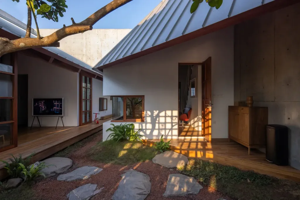 Nhà Hiên - Ngôi nhà ở Thái Nguyên có kiến trúc hàng hiên độc đáo  | Space T