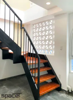 Cầu thang - Nhà phố đường Nguyễn Đình Chiểu Quận 3 - Phong cách Modern 